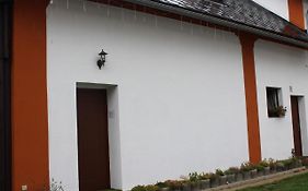 Apartmán Rapotín, Jesenická 296, 3km od Termálního parku Velké Losiny